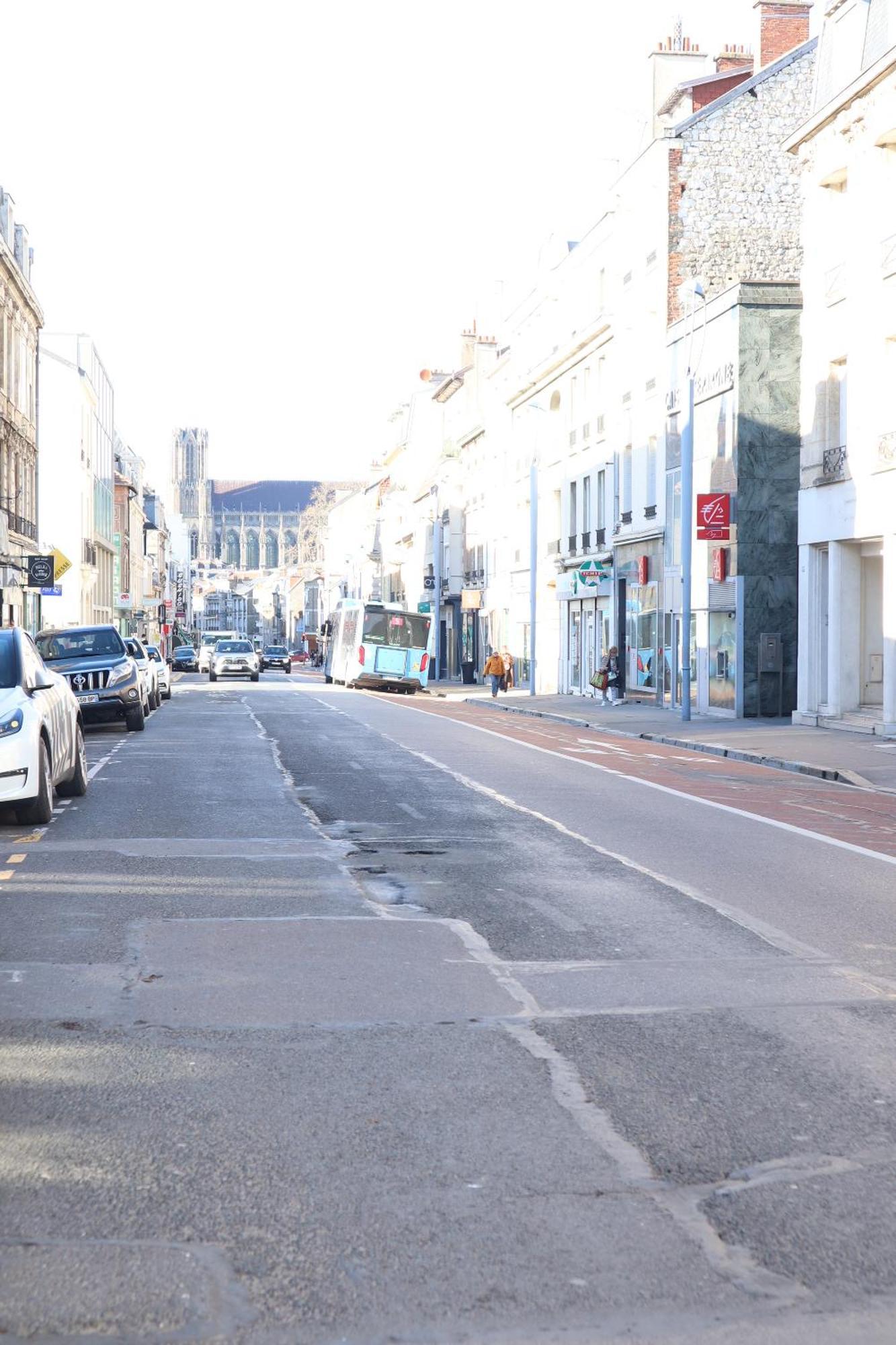 Pauline'S Home Gambetta - Proche Cathedrale - Calme Reims Exterior foto
